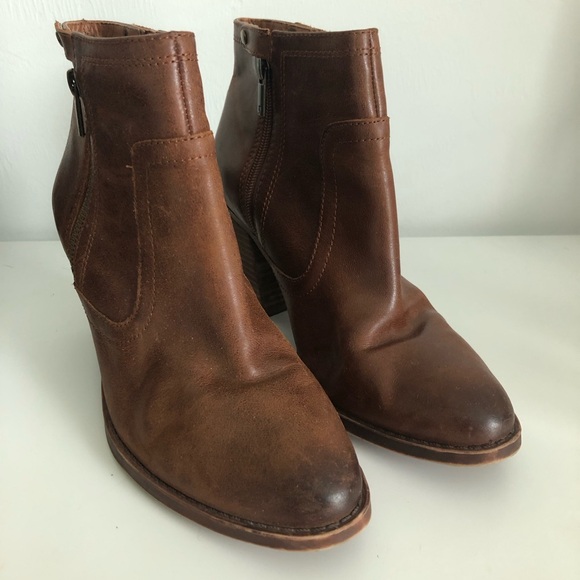 Lucky Brand 🍀 Brown Leather Booties - Picture 2 of 12